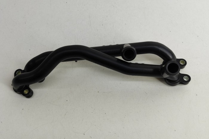 Furtun de lichid de răcire AUDI A6 4F2, C6 2009 OEM: 06E121083J 28023109
