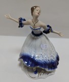 Bibelou portelan - Domnita dansand III