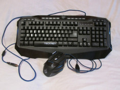 Tastatura TECKNET X702 cu iluminare LED + MOUSE GAMING foto