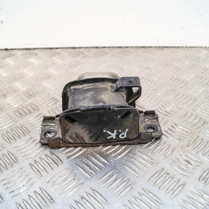 Suport motor st&acirc;nga OPEL CORSA E 2018 OEM: 13371838 | 3376520