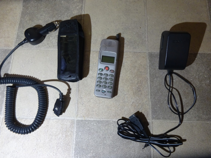 Telefon mobil de colectie/gsm Sony CMD-CD5