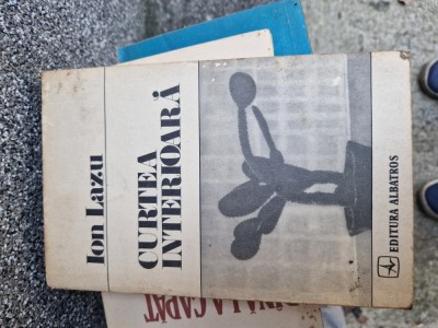 Curtea interioara vintage foto