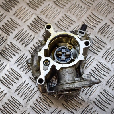 Pompa de vacuum AUDI A4 8K2, B8 2014 OEM: 06J145100G 2529967 foto