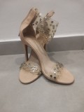 Sandale bej cu toc crem 37, 5
