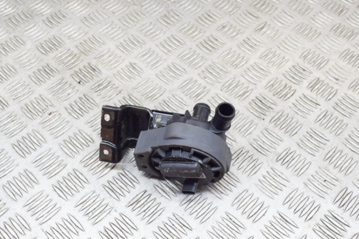 VW ID.3 E11 2021 OEM: 1EA965567 SKU: 13909097