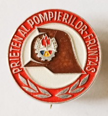 INSIGNA PRIETEN AL POMPIERILOR FRUNTAS ALUMINIU VOPSIT 20 MM IMPECABILA PIONIER PIONIERI PIONERESC ( CITITI DESCRIEREA )