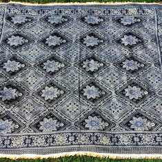 Cuvertura vintage de canapea brocat auriu, motive romburi florale 200x165cm