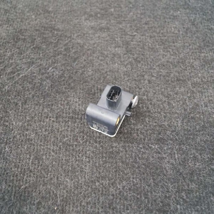 Senzor de impact lateral st&acirc;nga BMW 3 E90 2010 OEM: 6911003 2492627