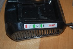 ALIMENTATOR MASINA DE TUNS IARBA AL-KO model C05-4230 42V 3A VERSION SW/HW 1.0 foto
