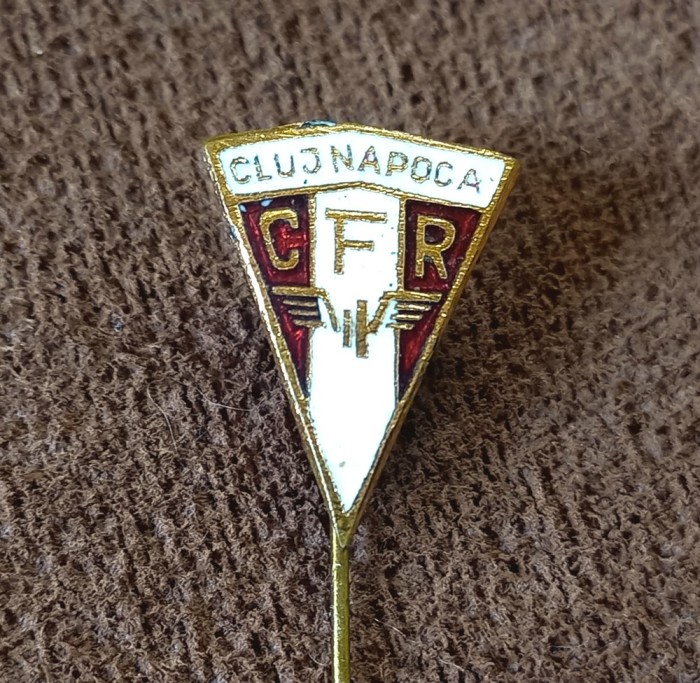 Insigna (model vechi) fotbal - CFR CLUJ