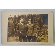 CIVIL SI MILITAR , POZA IN EXTERIOR , FORMAT CARTE POSTALA , 1929