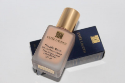 Fond de ten Estee Lauder Double Wear Stay in Place Nuanta 2C2 Pale Almond foto