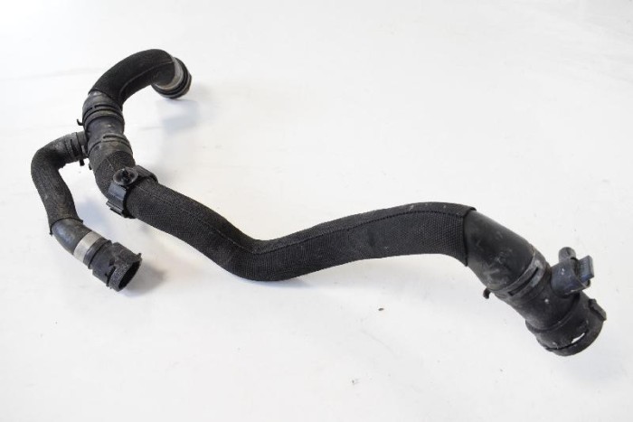 Furtun radiator răcire st&acirc;nga AUDI A4 Avant 8K5, B8 2013 OEM: 8K0121049M | 4078943