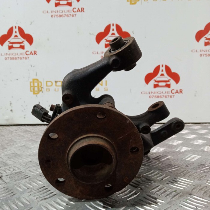 Fuzeta Stanga VW Golf 5 2003 &ndash; 2009
