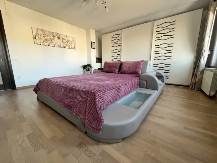 Set cuvertura lux merinos MerinoTex by Coneltex, dimensiuni 220 x 230 cm, doua fete perna 50 x 70 cm, poliester, decorativa si protectie, 350 g/mp, cu
