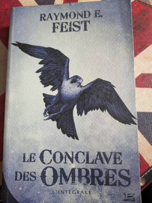 Raymond Feist, Le conclave des ombres foto