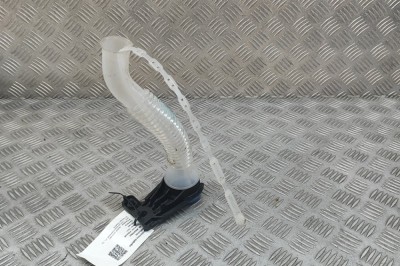 G&amp;acirc;t de umplere rezervor lichid de parbriz MAZDA CX-5 KF 2022 OEM: KD35-67-483 30277631 foto