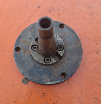 B293 CON ISO 40 FLANSA UNIVERSAL &amp;Oslash; 160 mm foto