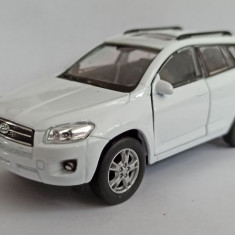 Macheta Toyota RAV4 MK3 2005 alb - Welly 1/36