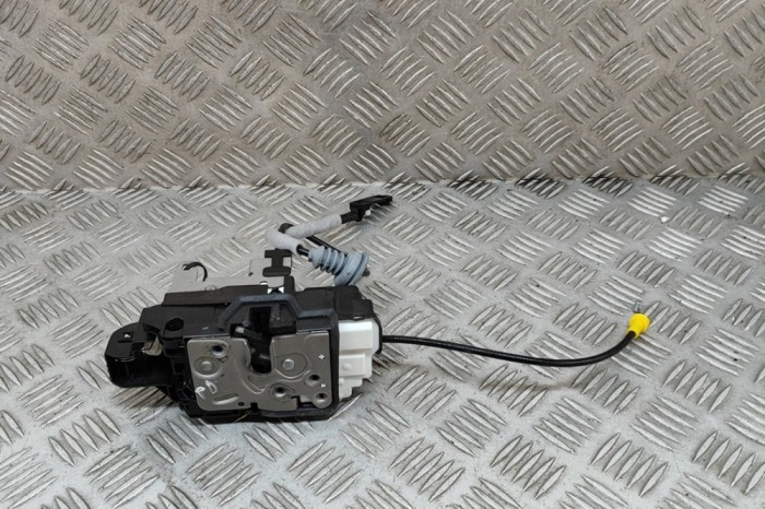 &Icirc;ncuietoare ușă dreapta față VOLVO XC90 II 2024 OEM: 31462456 28971931