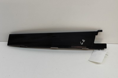Ornament vertical ușă dreapta spate VW GOLF VIII CD1 2023 OEM: 5H4839902B 24508248 foto