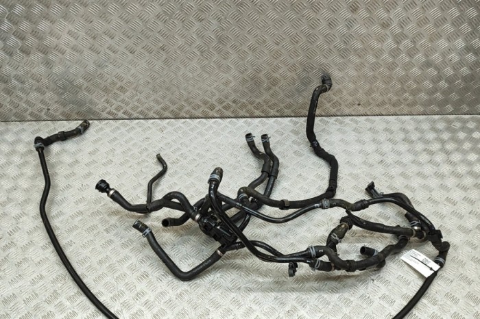 Furtun de lichid de răcire AUDI Q4 SUV F4B 2024 OEM: 1EA122141B,1EA121621G,1EA121051T,1EA121157K,1EA122049BE | 32004620