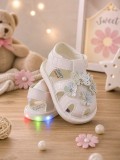 Cumpara ieftin Sandalute accesorizate cu floricele si luminite in talpa (Marime Disponibila: