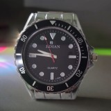 Ceas elegant barbatesc, bratara metalica, tip display analog, mecanism quartz