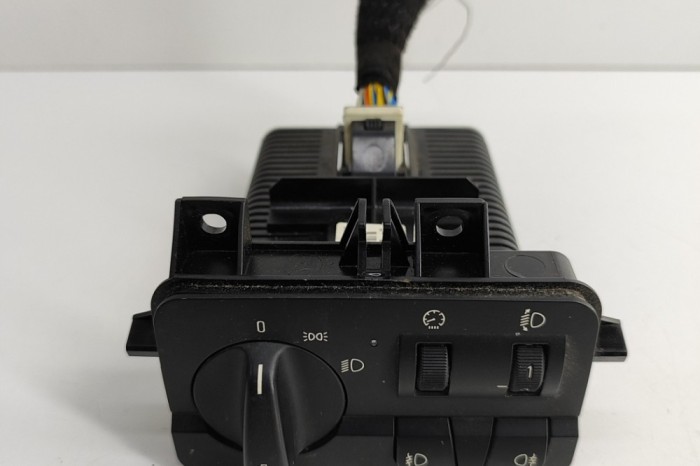 Modul de control comutator faruri BMW 3 Compact E46 2001 OEM: 4108586 30031926