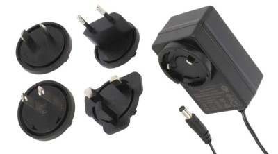 T&amp;aacute;pegys&amp;eacute;g POS POSB12100A-E1/U1/U2/A3, POS(B) 12V/1A/12W Czarny, horizont&amp;aacute;lis adapter, wtyk AC: EU/US/UK/AU. wtyk DC: 2,1/5,5 (+) foto