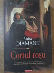 CORTUL ROSU-ANITA DIAMANT foto