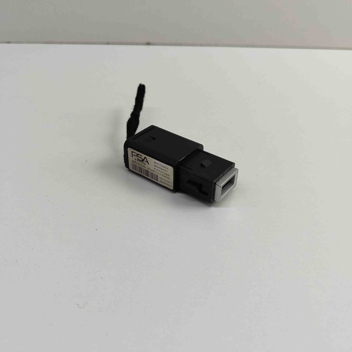 USB OPEL MOKKA 2023 OEM: 98217039DX | 30308385