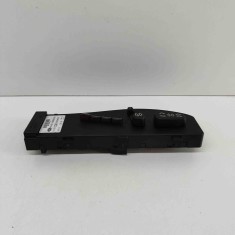 Buton de control scaun dreapta LAND ROVER RANGE ROVER III L322 2012 OEM: AH42-14B566-BA | 25216687