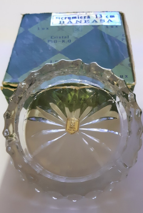 Scrumiera cristal Baneasa in cutia originala ( produsa in Gherla - noua )