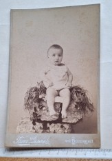 Fotografie originală de atelier a renumitului &bdquo;Franz Duschek &ndash; Bucuresci&rdquo;, cca 1897 &ndash; copil &ndash; Str. Franclin 6