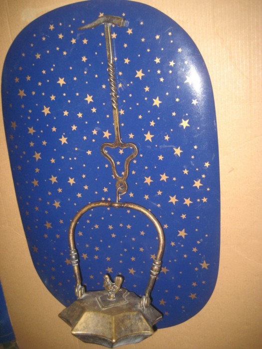 B01-Opait vechi stil medieval secol 19 anii 1800 bronz stare buna. Design deosebit, posibil mai vechi, piesa deosebita si rara.