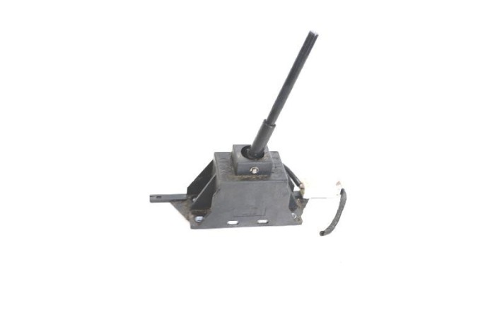 Timonerie cutie de viteze MITSUBISHI PAJERO III V7_W, V6_W 2007 OEM: 7604A 4046072
