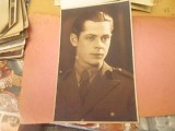 Militar atelier stantat pe foto
