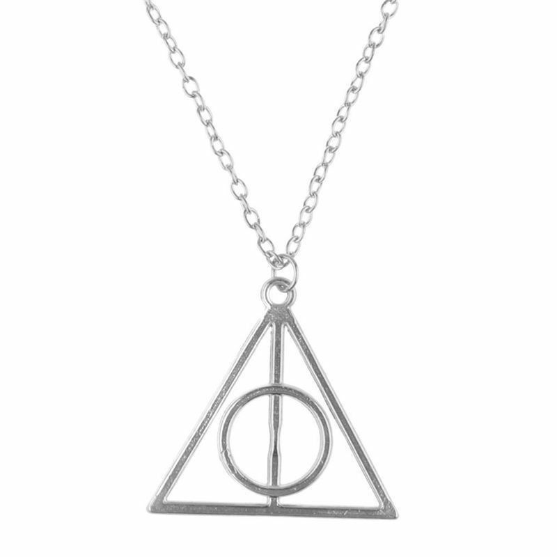 Pandantiv / Colier / Lantic HARRY POTTER - Deathly Hallows Triangle |  Okazii.ro