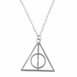 Cumpara ieftin Pandantiv / Colier / Lantic HARRY POTTER - Deathly Hallows Triangle