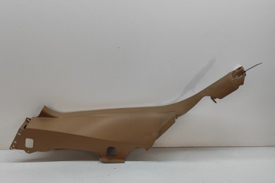 Ornament scaun st&amp;acirc;nga spate PORSCHE MACAN 95B 2014 OEM: 95B867767D,95B.867.767.D 26831097 foto