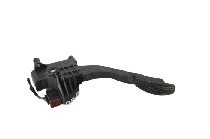 Pedala de accelerație CHRYSLER YPSILON 2013 OEM: 005190187400B 25987072