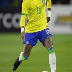 Echipament Brazilia - Neymar Galben (116,122,128,134, 140,152,164,176) -