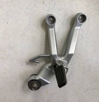 Suport spate dreapta Suzuki SV1000 2003- foto