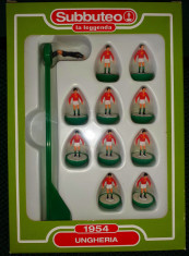 Figurine fotbal - echipa completa de 11 UNGARIA 1954, 2,5 cm. Subbuteo IT Hasbro foto