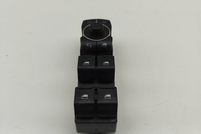 Buton geam ușă dreapta față FORD PUMA J2K, CF7 2024 OEM: R1TB-14540-BAW | 31989232