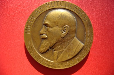 Nicolae Butculescu Decanul Corpului Contabililor si Expertilor Contabili 1927 foto