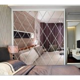 Cumpara ieftin Set 64 Oglinzi Acrilice din PVC, Autoadezive pentru Decorarea Peretilor, Argintiu, 100 x 100 cm, Premium, RIF REFCO &reg;
