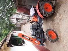 Tractoras KUBOTA B6000 15Cp foto