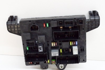 Modul panou de siguranțe OPEL ASTRA J 2010 OEM: 365927271,13302301,1110022AC 17807526 foto